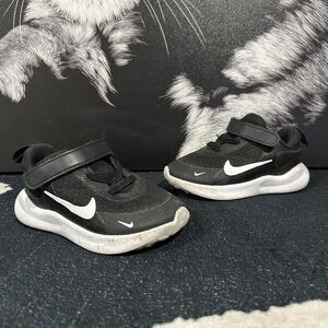 Nike Revolution 7 TD FB7691-003 Athletic Sneaker Boys 7C Black Mesh Cushioned